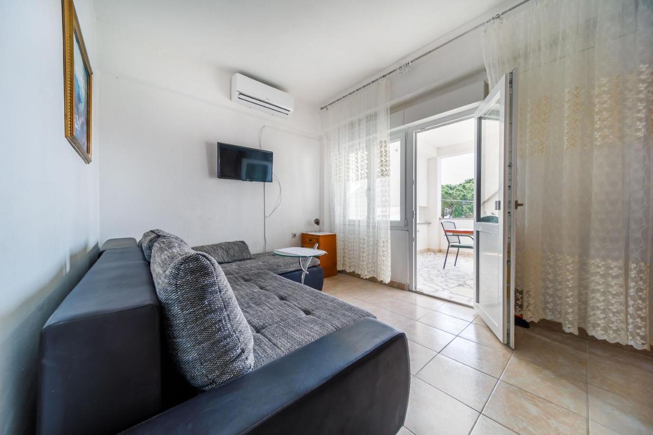 Marie I Nikola Apartment Krk Town Exterior photo